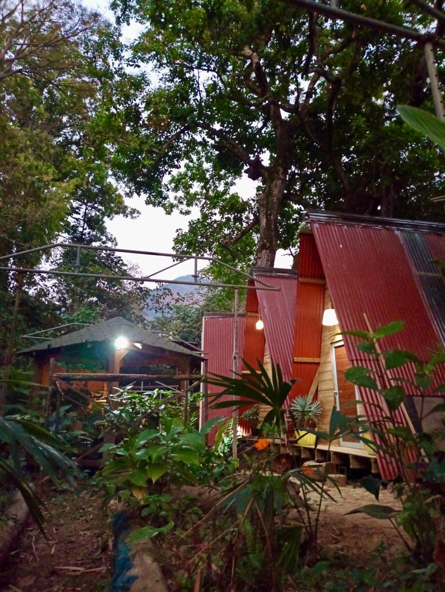Hostal Las Mariposas Минка Экстерьер фото