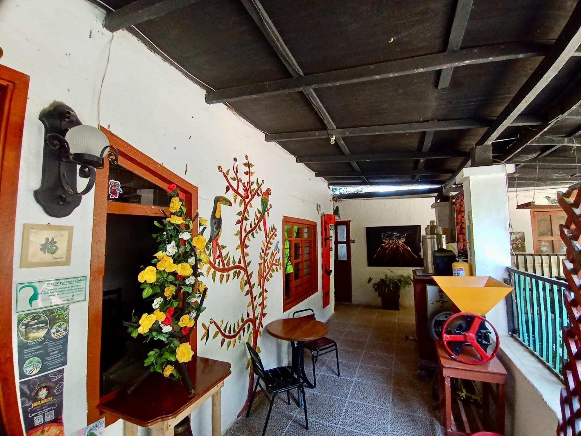 Hostal Las Mariposas Минка Экстерьер фото