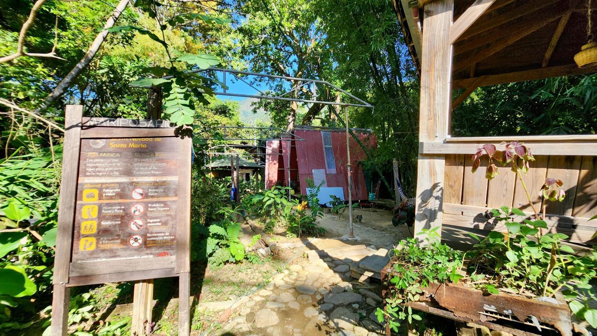 Hostal Las Mariposas Минка Экстерьер фото