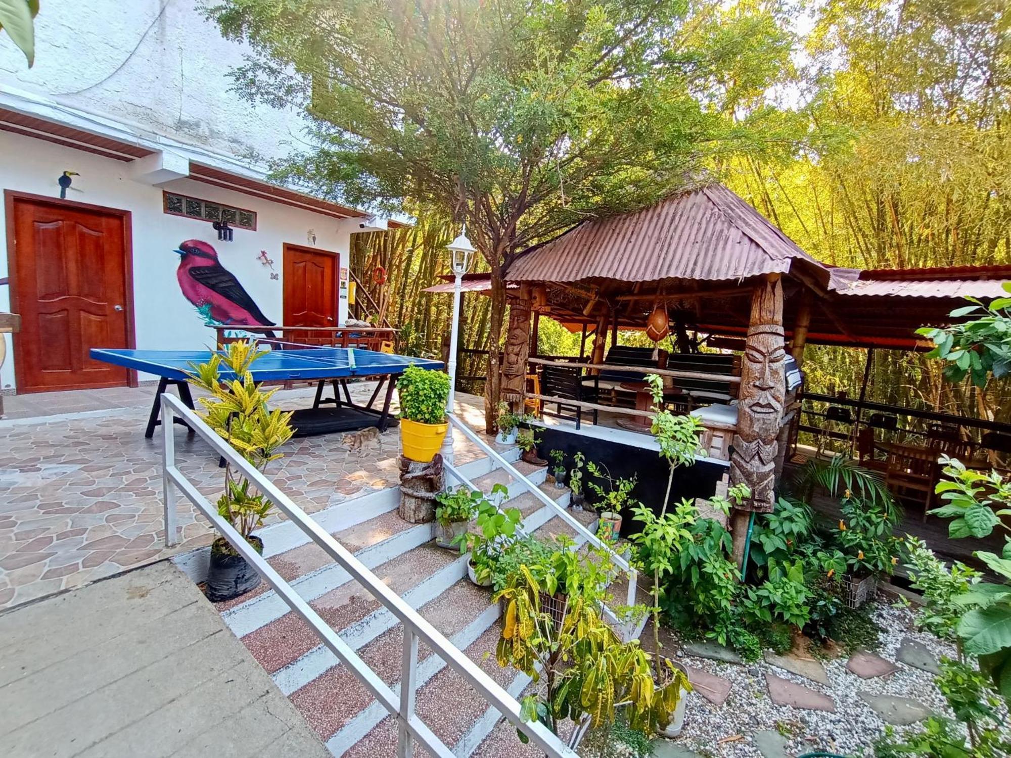 Hostal Las Mariposas Минка Экстерьер фото