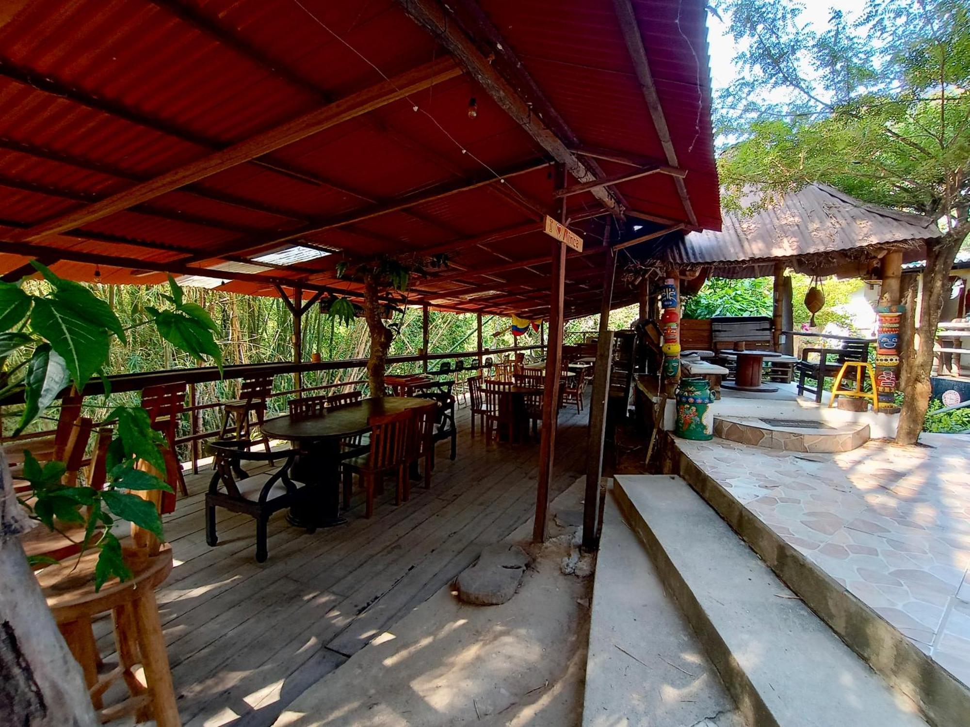 Hostal Las Mariposas Минка Экстерьер фото