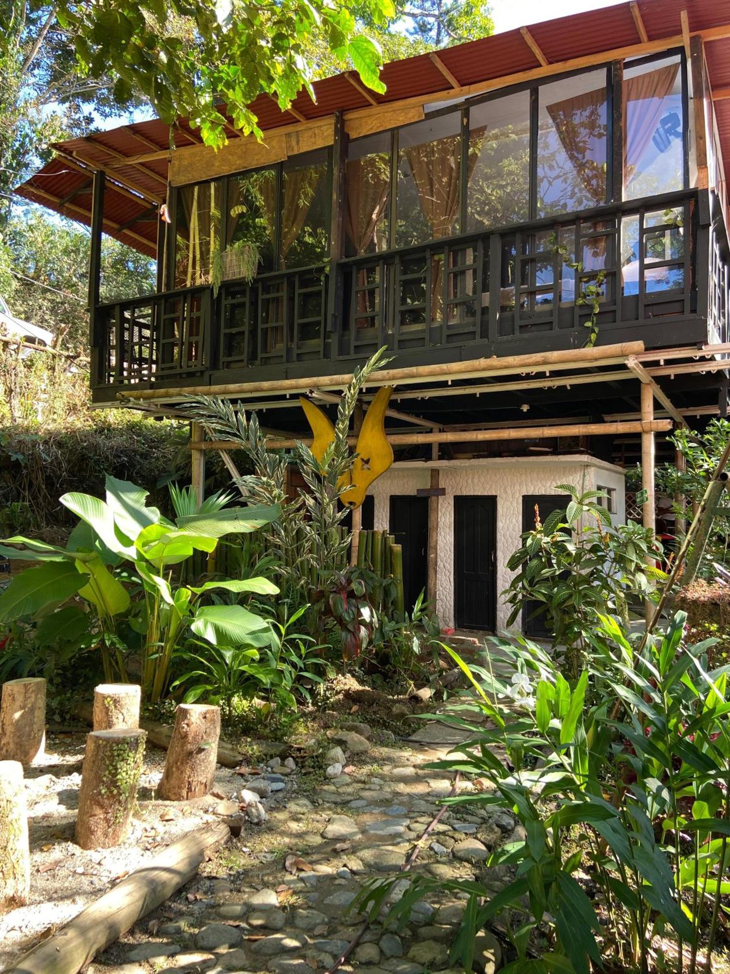 Hostal Las Mariposas Минка Экстерьер фото