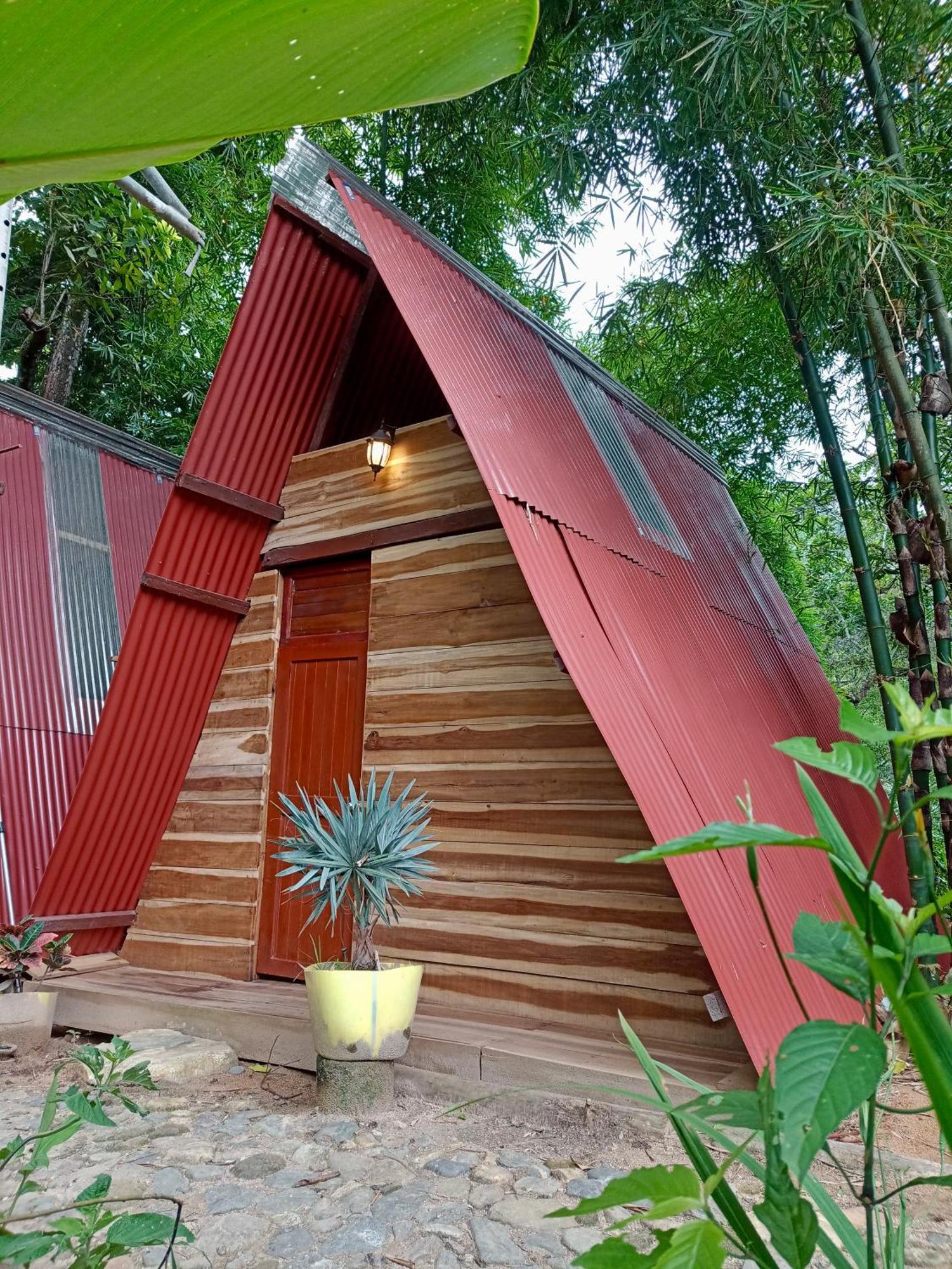Hostal Las Mariposas Минка Экстерьер фото