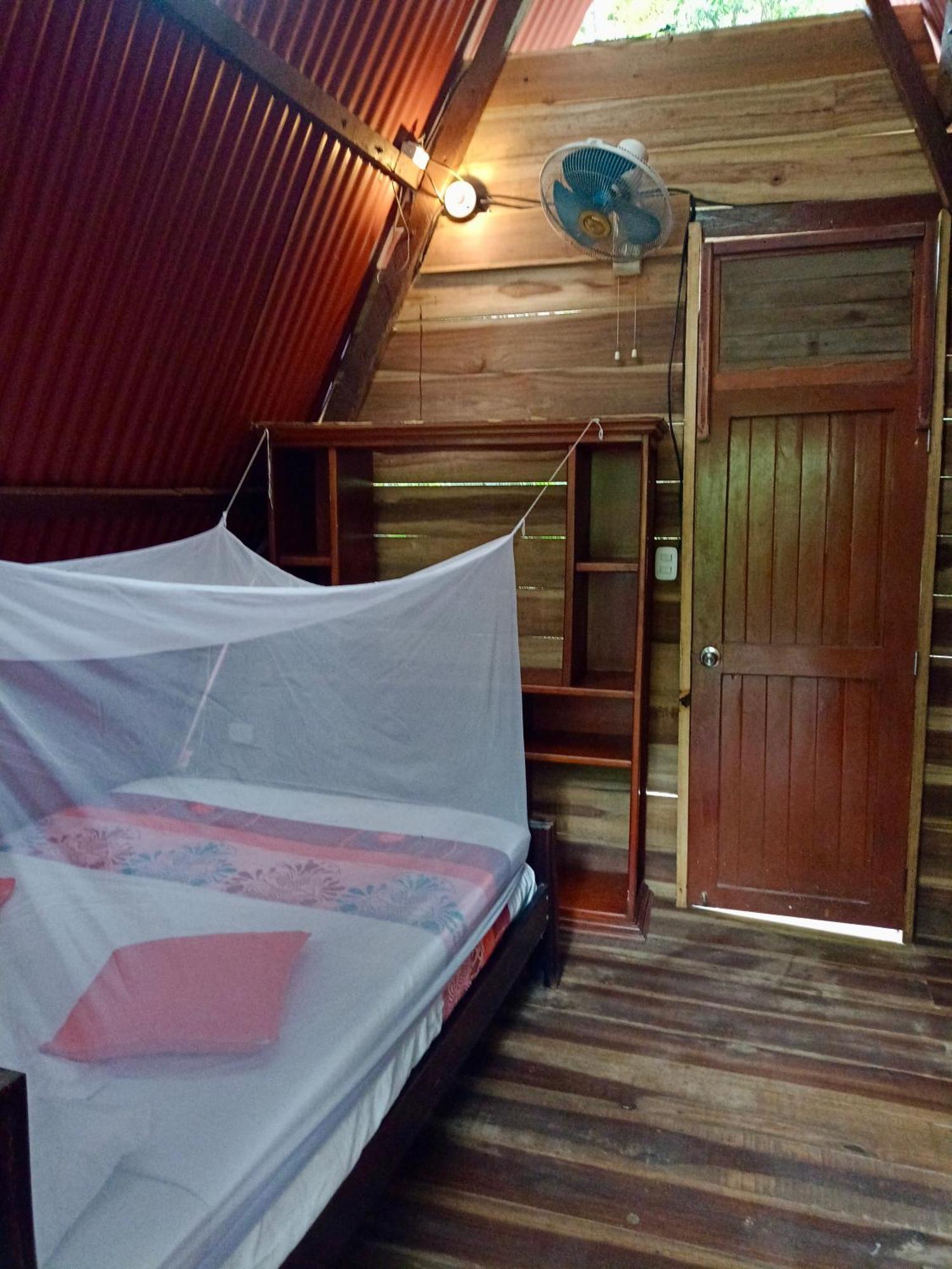 Hostal Las Mariposas Минка Экстерьер фото